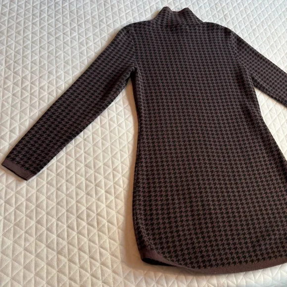 Title Nine Barra Houndstooth Tunic Sweater Dress Size M Brown Black Turtle Neck - Picture 9 of 16